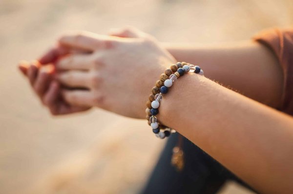 Bracelet en pierre : comment entretenir l'accessoire ?